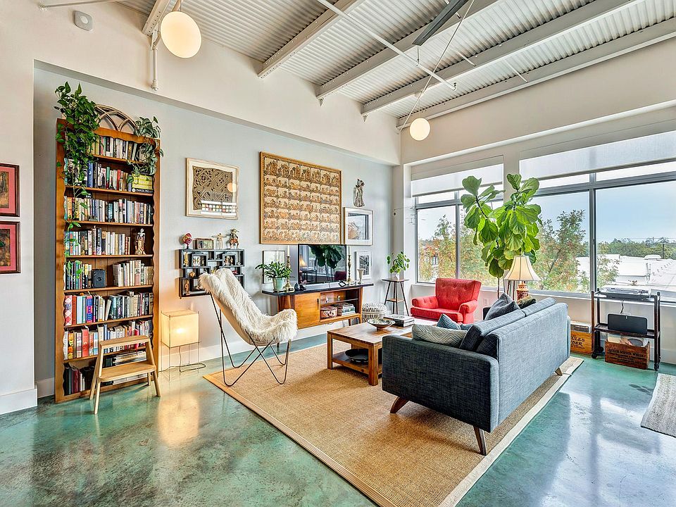 Tons of natural light in the day, timer-controlled blackout shades at night.