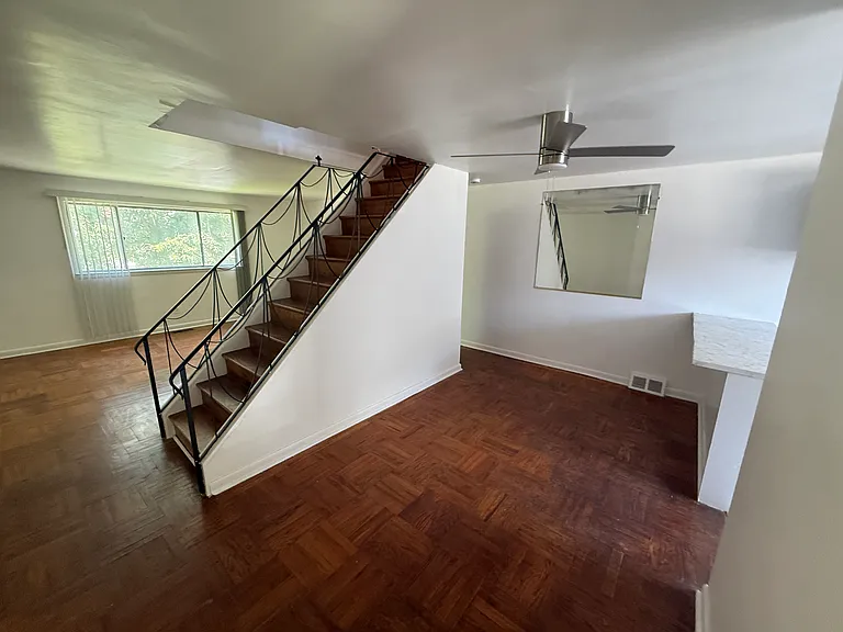 1538 Forrester Ave — Photo 17