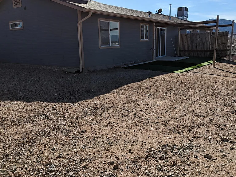 354 W Hollamon St #D — Photo 31