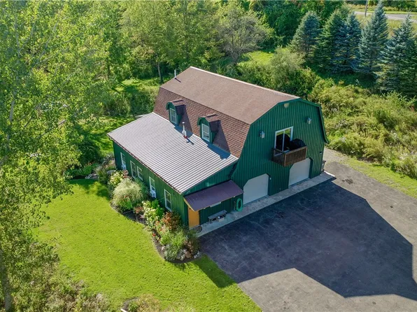8877 State Route 21, Naples, NY 14512
