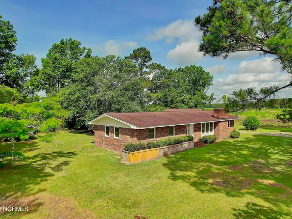 401 Longwood Road NW, Ocean Isle Beach, NC 28469