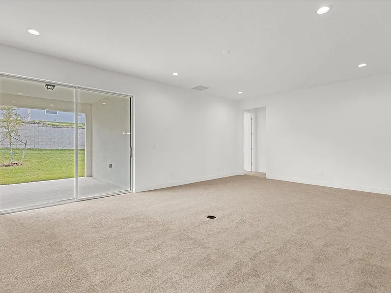 7819 Syracuse Dr — Photo 17