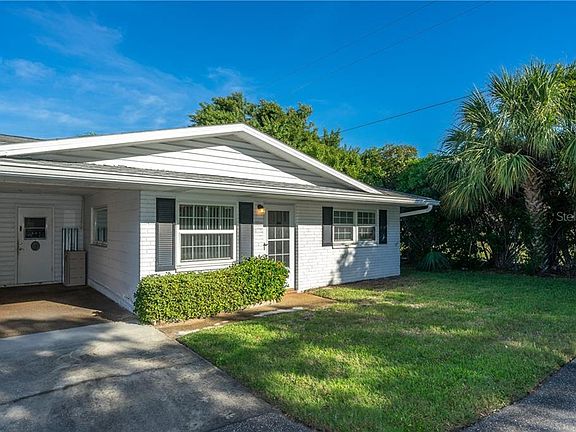 3rd image of 4991 Crocus Pl N #229