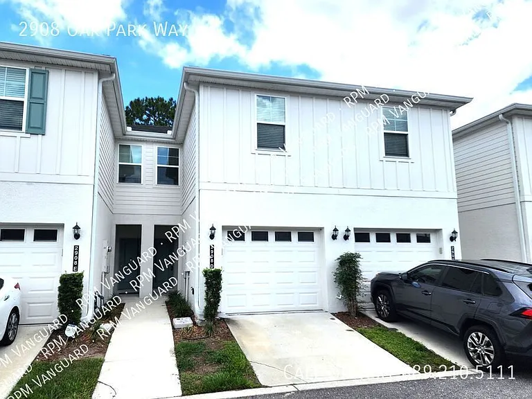 2908 Oak Park Way #D — Photo 1