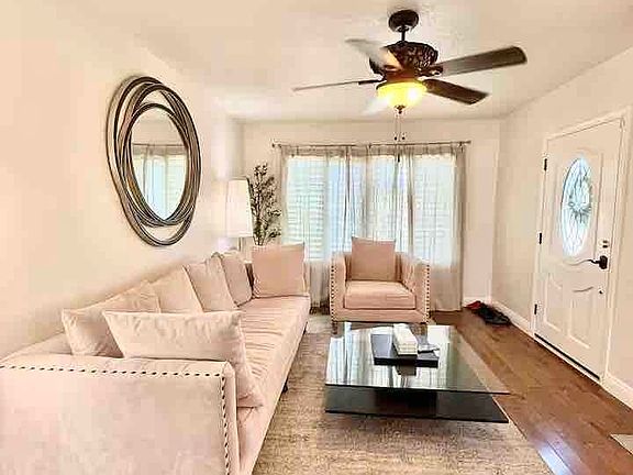 4th image of 150 E Floral Dr