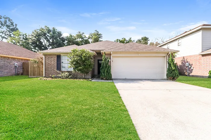 4 bed, 2.5 bath, 1777 sqft, $1,875 — Photo 1