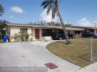 2221 NW 10th Ct, Pompano Beach, FL 33069