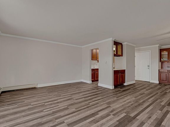 2nd image of 2415 N Kennicott Dr APT 1A