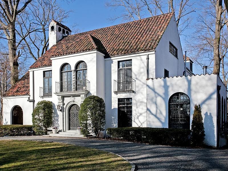 Majestic Beechmont Mediterranean