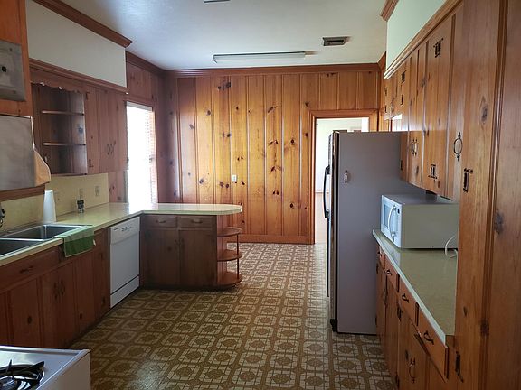 5th image of 601 N McGuire Ave