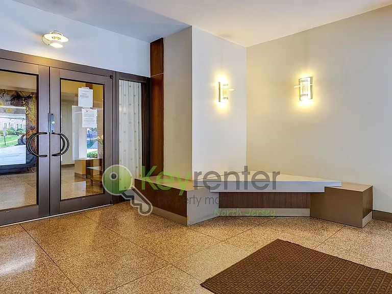 95 Orient Way #5E — Photo 17