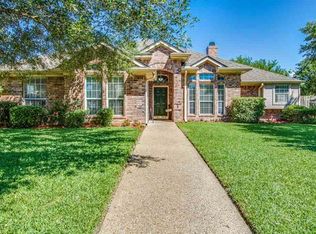 825 Stoneridge Dr, Hewitt, TX 76643