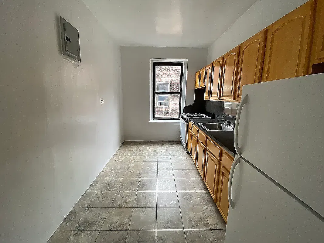 83-15 118th Street — Photo 2