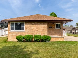 7911 Madison Ave, Munster, IN 46321
