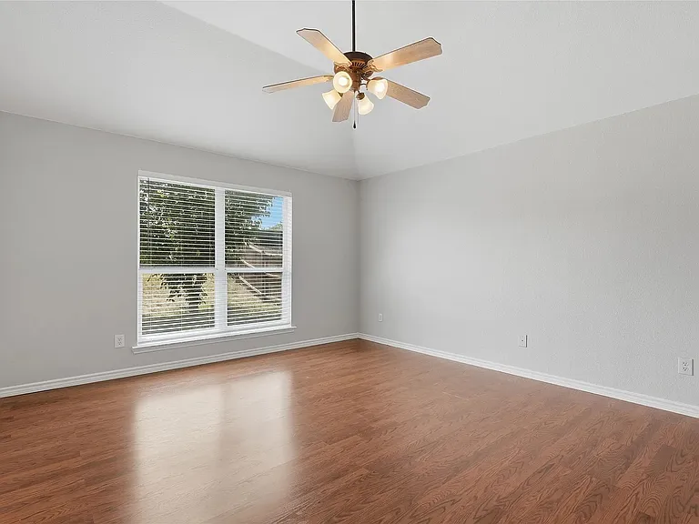 13018 Evergreen Dr — Photo 5