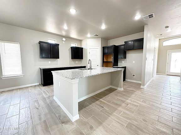 4th image of 14477 Mariam Hanna St