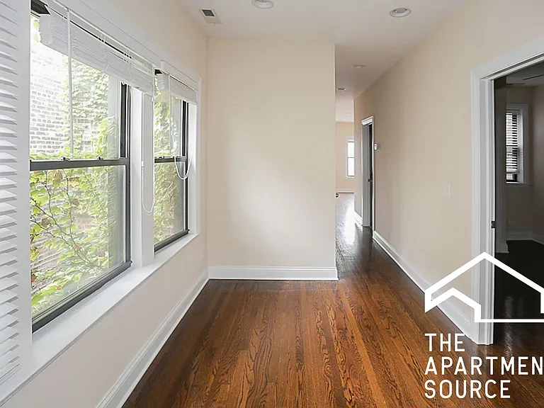 3707 N Wilton Ave #3 — Photo 5