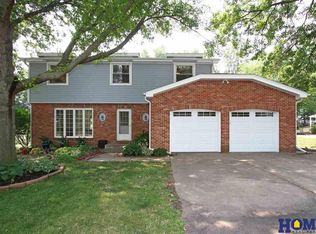 2415 Jameson N, Lincoln, NE 68512