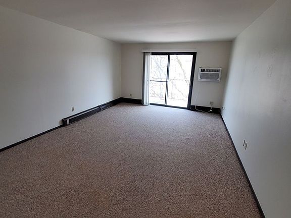 3rd image of 10500 W Fond Du Lac Ave #11
