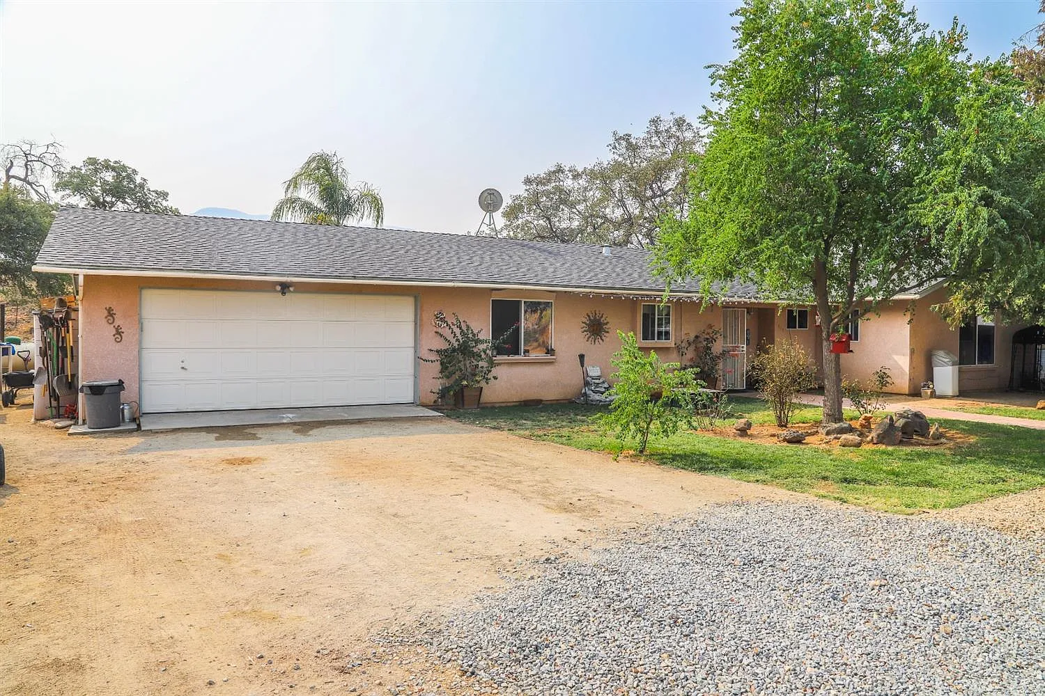 6446 Lupine Dr photo 1