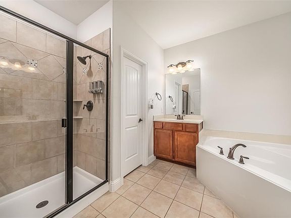 3rd image of 1313 Mesa Crest Dr