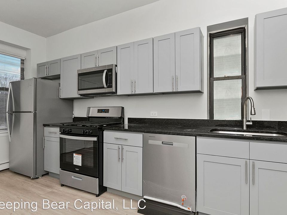 1st image of 4520 S Vincennes Ave #2