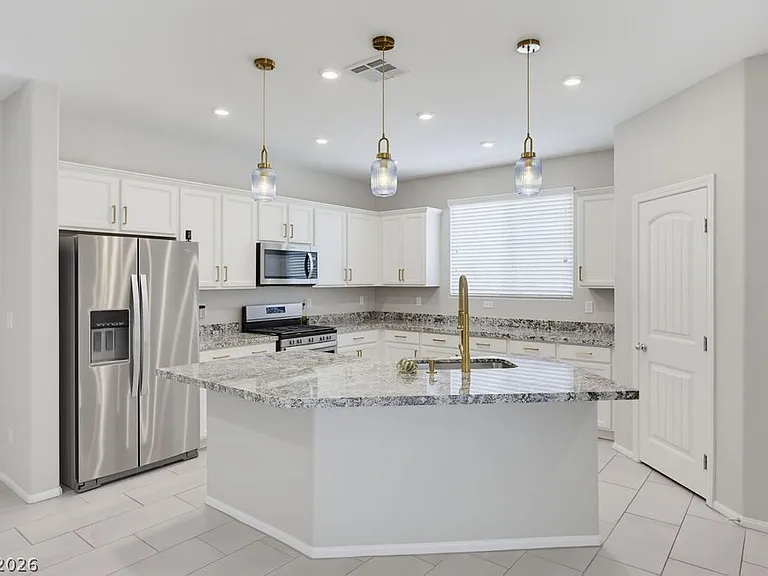 10661 Sariah Skye Ave — Photo 12