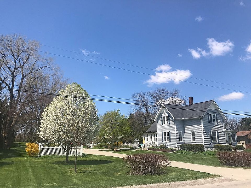 Gentleman farm on 7.7 acres