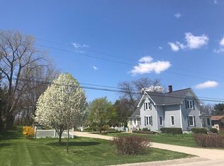 2182 Strasburg Rd, Monroe, MI 48161