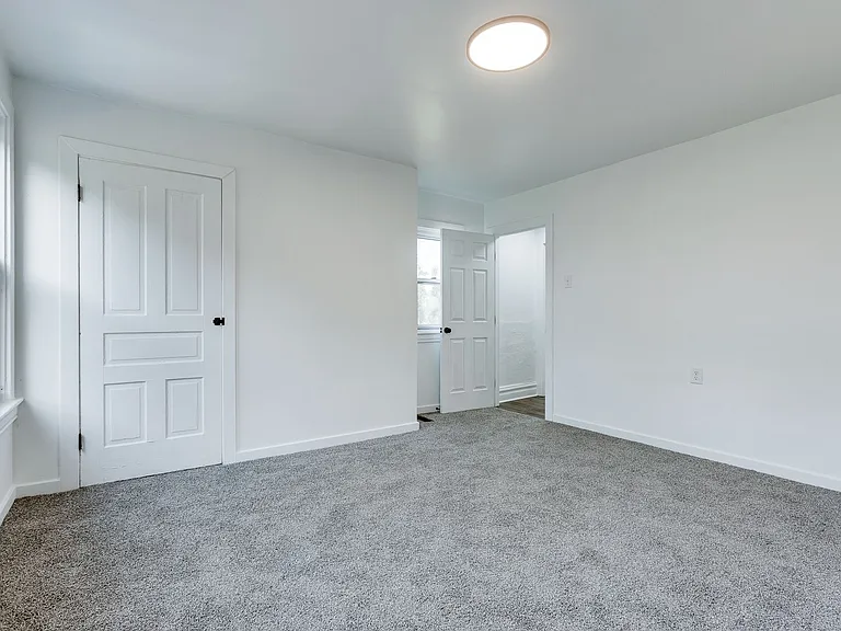 623 Lillian St — Photo 25