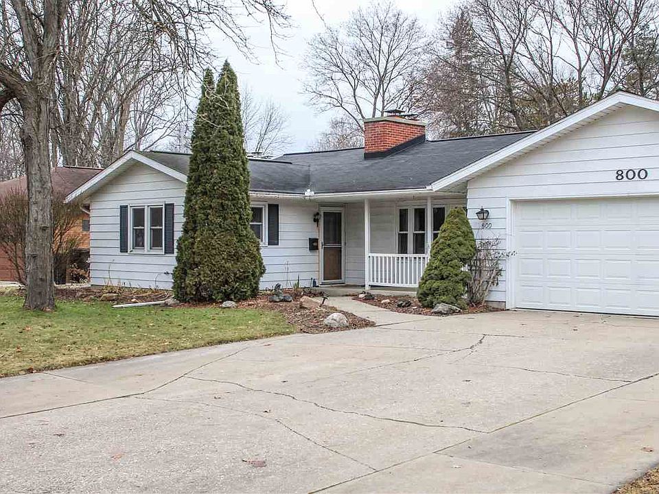 1st image of 800 W Meadowbrook Dr