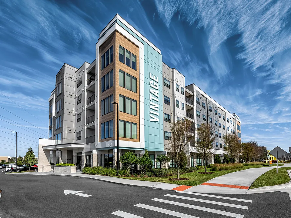 Vintage Lake Mary Apartments