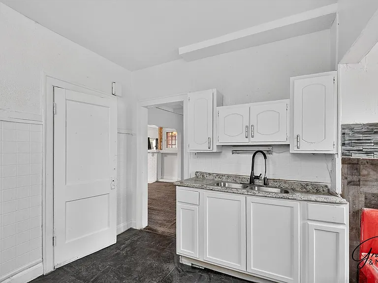 2685 Clairmount St — Photo 9