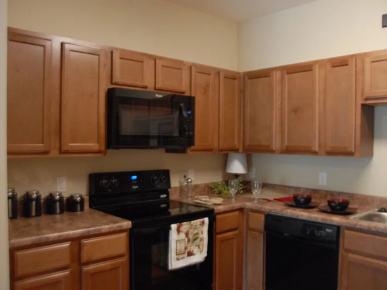 404 N Cattleman Dr — Photo 1