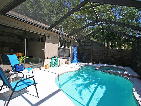 4th image of 2739 Vanessa Ln