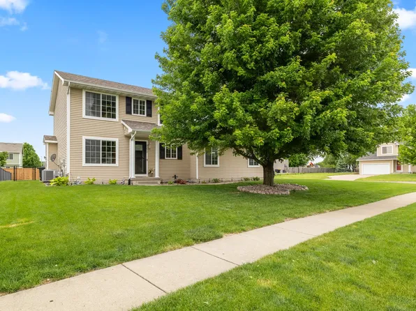 760 SE Westgate Dr, Waukee, IA 50263