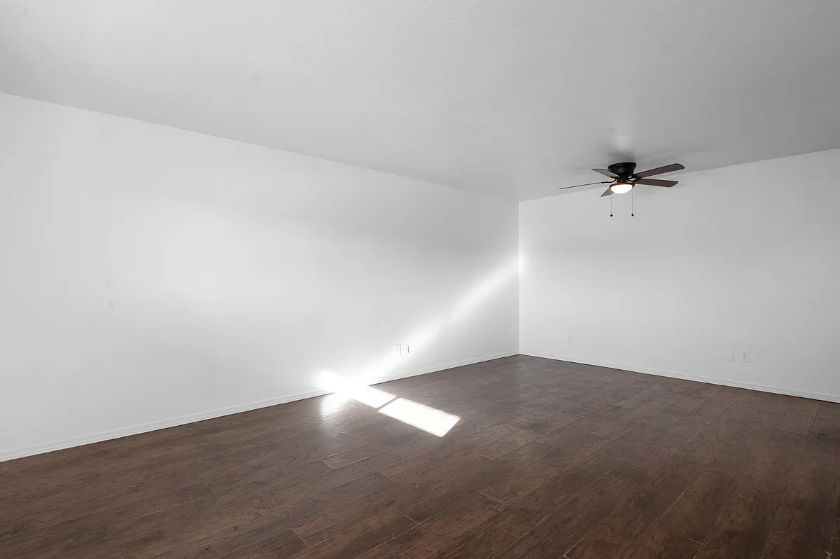 Building Photo - 3407 Anderson Ave SE #5