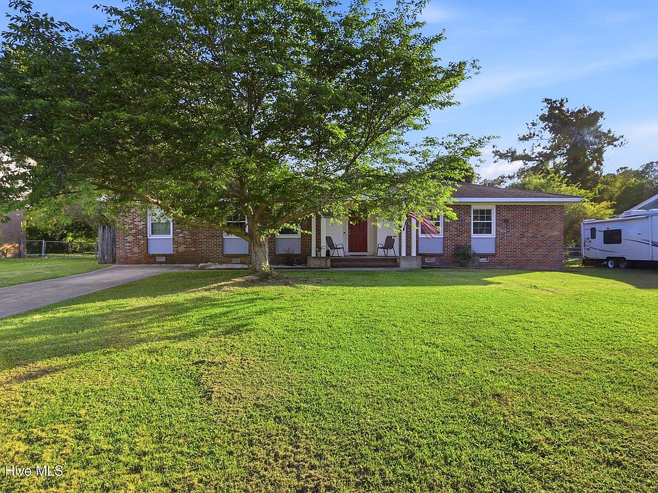 1st image of 607 Oakwood Avenue