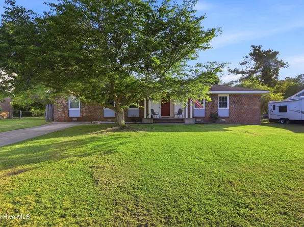 607 Oakwood Avenue, Jacksonville, NC 28546