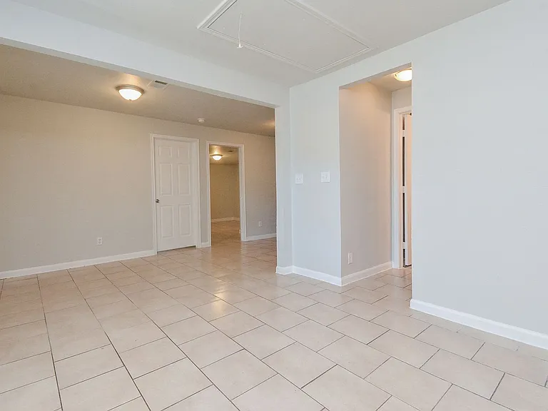 2118 Thonig Rd — Photo 9