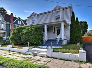 51 Alpine St, Bridgeport, CT 06610