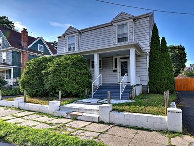 51 Alpine Street, Bridgeport, CT, 06610