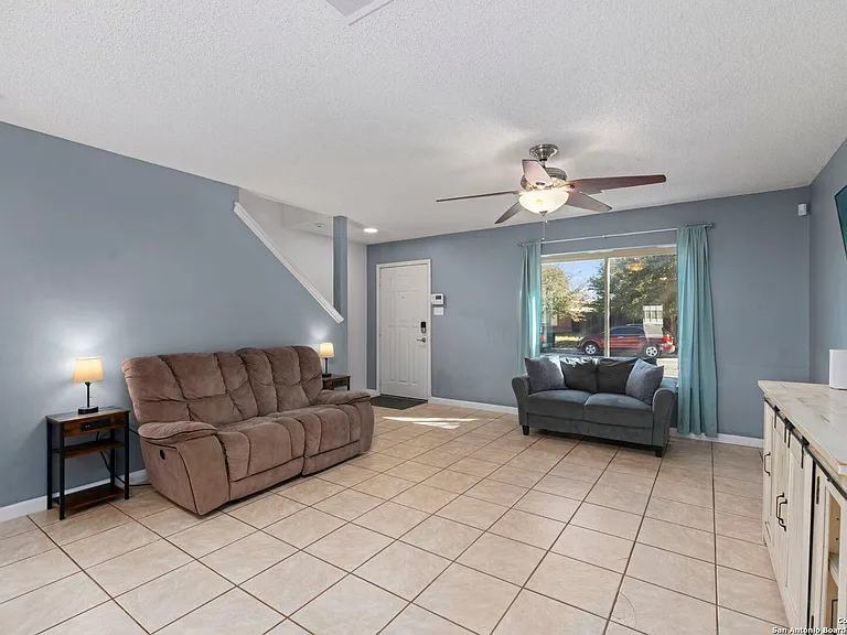3315 Glacier Lake — Photo 4