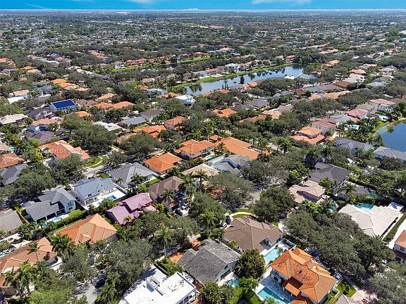 5th image of 8240 NW 163rd St