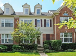2763 Langley Cir, Glenview, IL 60026
