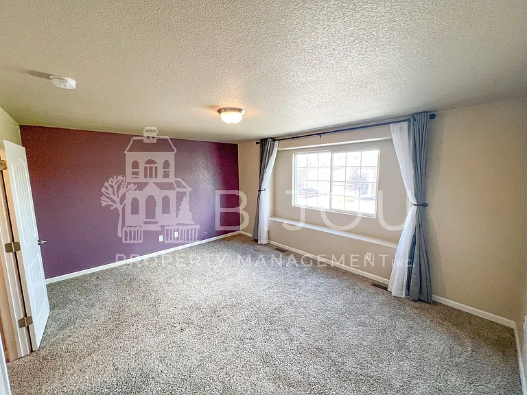 4247 Rosalie St — Photo 18