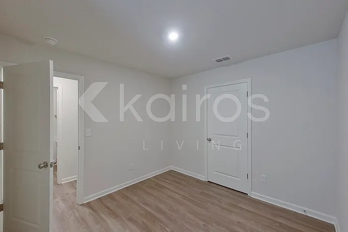 528 Ivy Brook Way — Photo 15