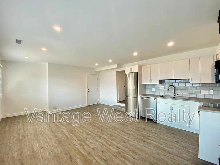 105B Boppart Ct — Photo 6