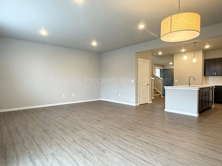 5424 Carvel Grv — Photo 10