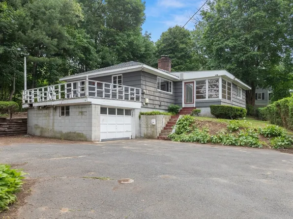 14 Forty Steps Ln, Nahant, MA 01908